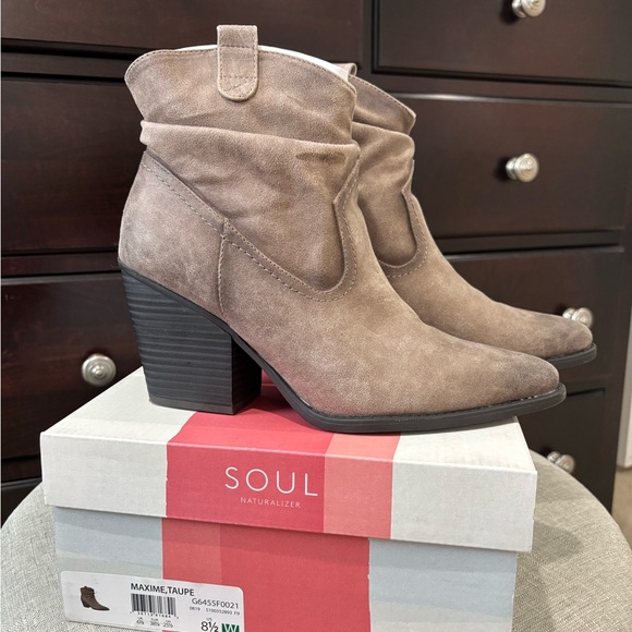 SOUL Naturalizer Shoes - SOUL Naturalizer Taupe Heeled Boots